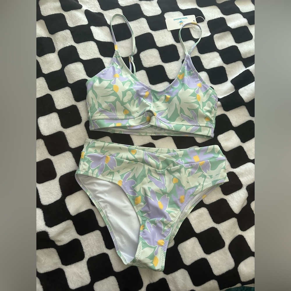 NEW beachsissi Floral Bikini Set in Green and Purple Sz Medium 🏖️